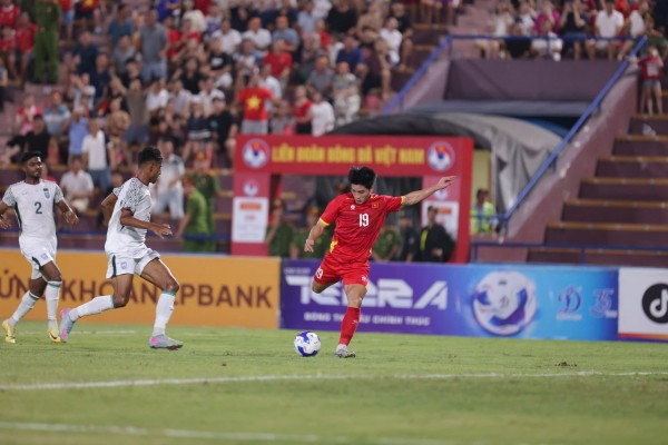 Không mất quá nhiều thời gian để U23 Việt Nam có được bàn vươn lên dẫn trước.