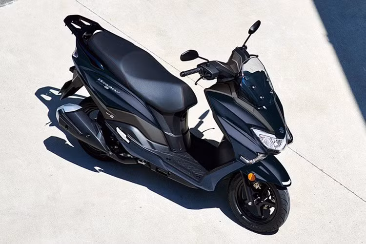 Suzuki Burgman Street 125EX 2025 mới được xem là sản phẩm thuộc phân khúc xe tay ga cao cấp 125cc, tập trung vào thiết kế sang trọng, phong cách, nổi bật thu hút mọi ánh nhìn.