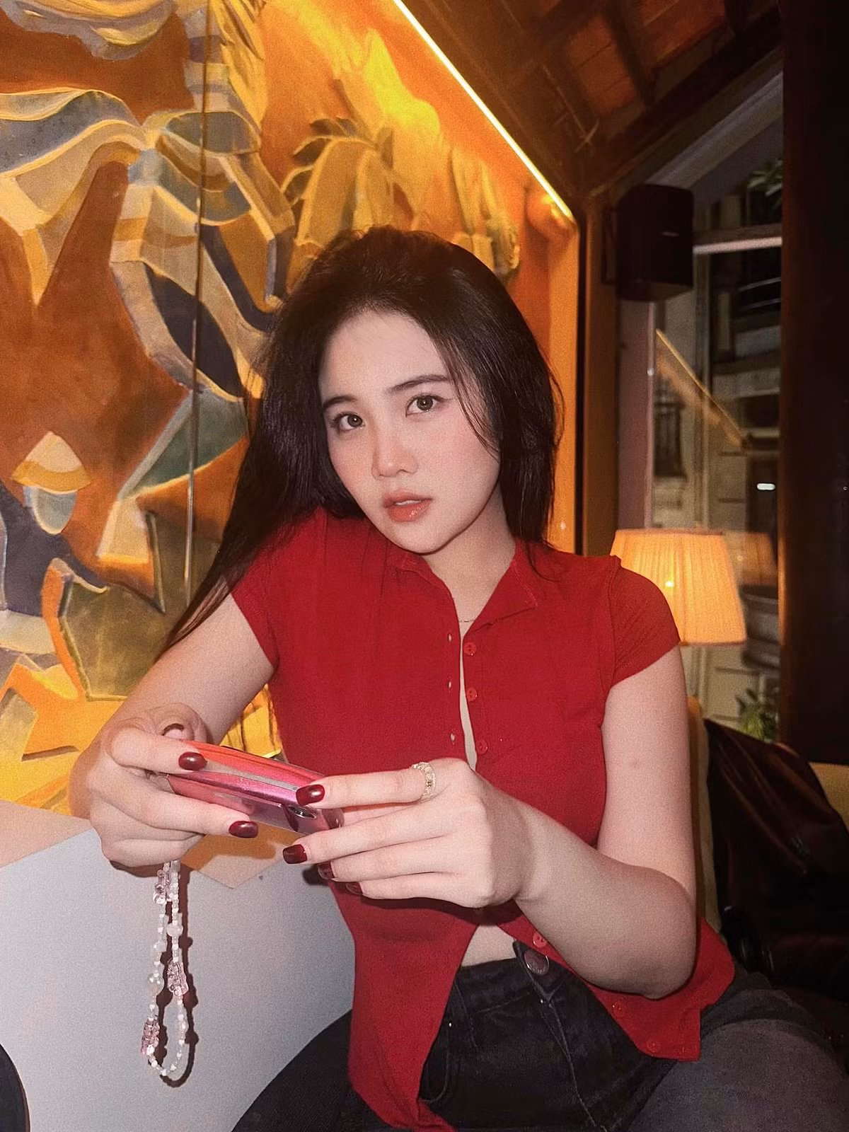 Nhan sắc của "tình cũ" Đoàn Văn Hậu khiến nhiều người phải trầm trồ.