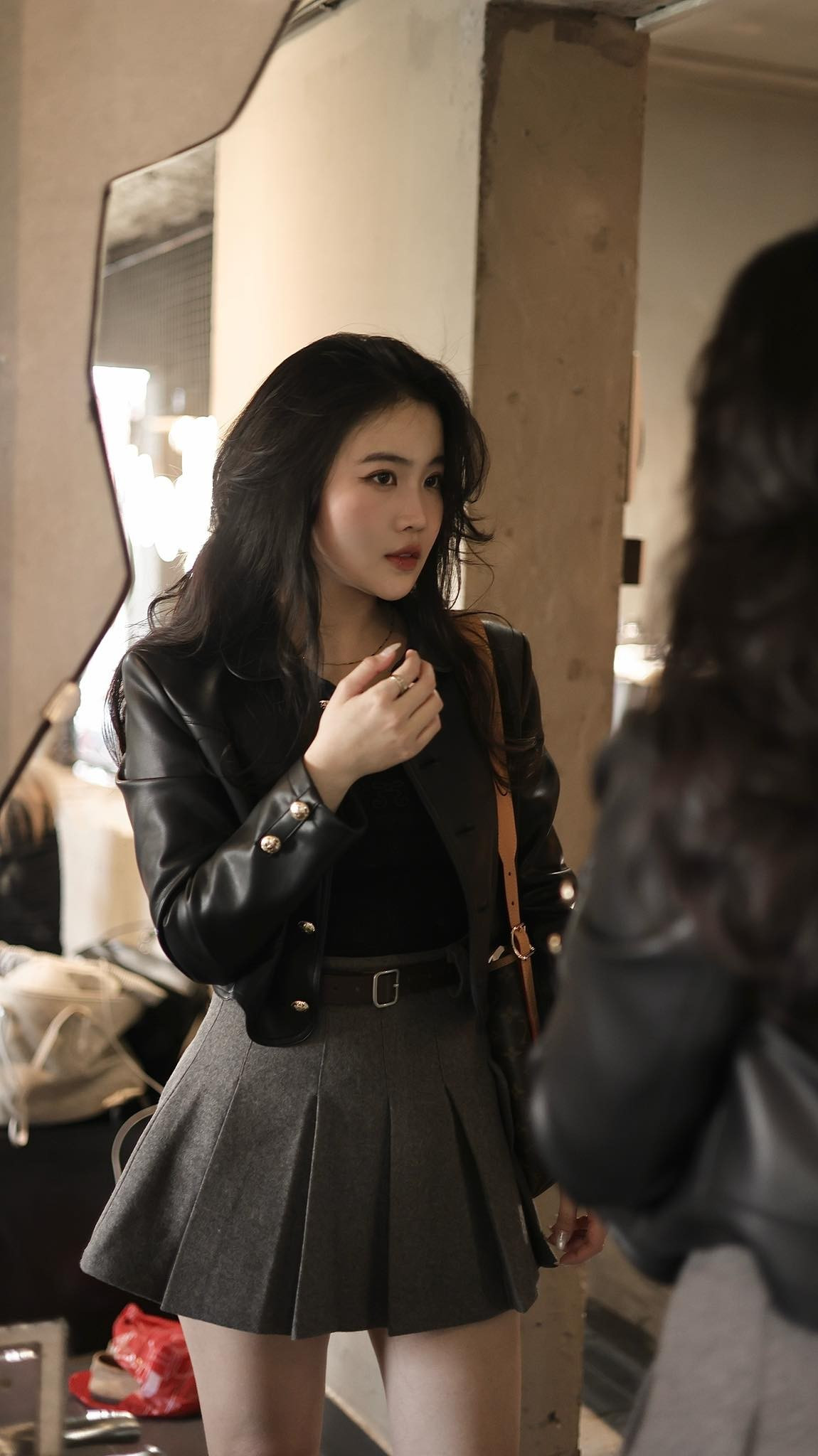 Hot girl Hoàng Anh Ốc là từng nổi tiếng nhất nhì dàn WAG Việt thời điểm 2018, đặc biệt là sau kì tích U23 Việt Nam giành ngôi Á quân U23 châu Á. Khi ấy, cô nàng hẹn hò với hậu vệ số một U23 Việt Nam và ĐT Việt Nam thời điểm đó là Đoàn Văn Hậu.