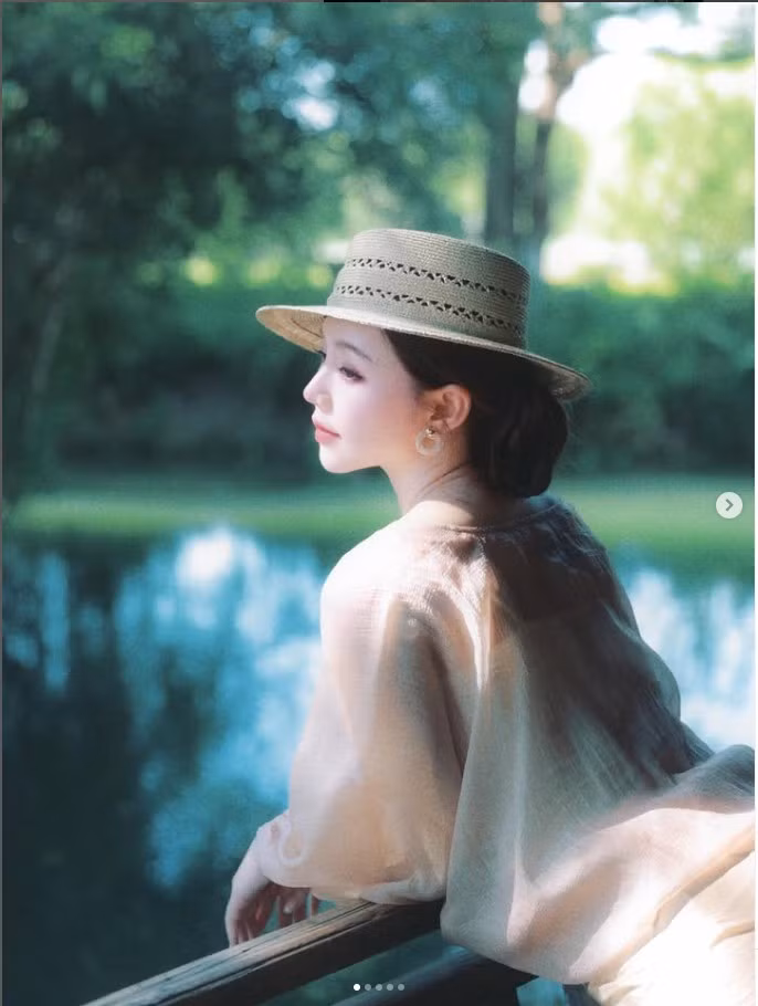 Bộ ảnh mới của Quỳnh Kool đã nhận về "cơn mưa" lời khen từ cộng đồng mạng.