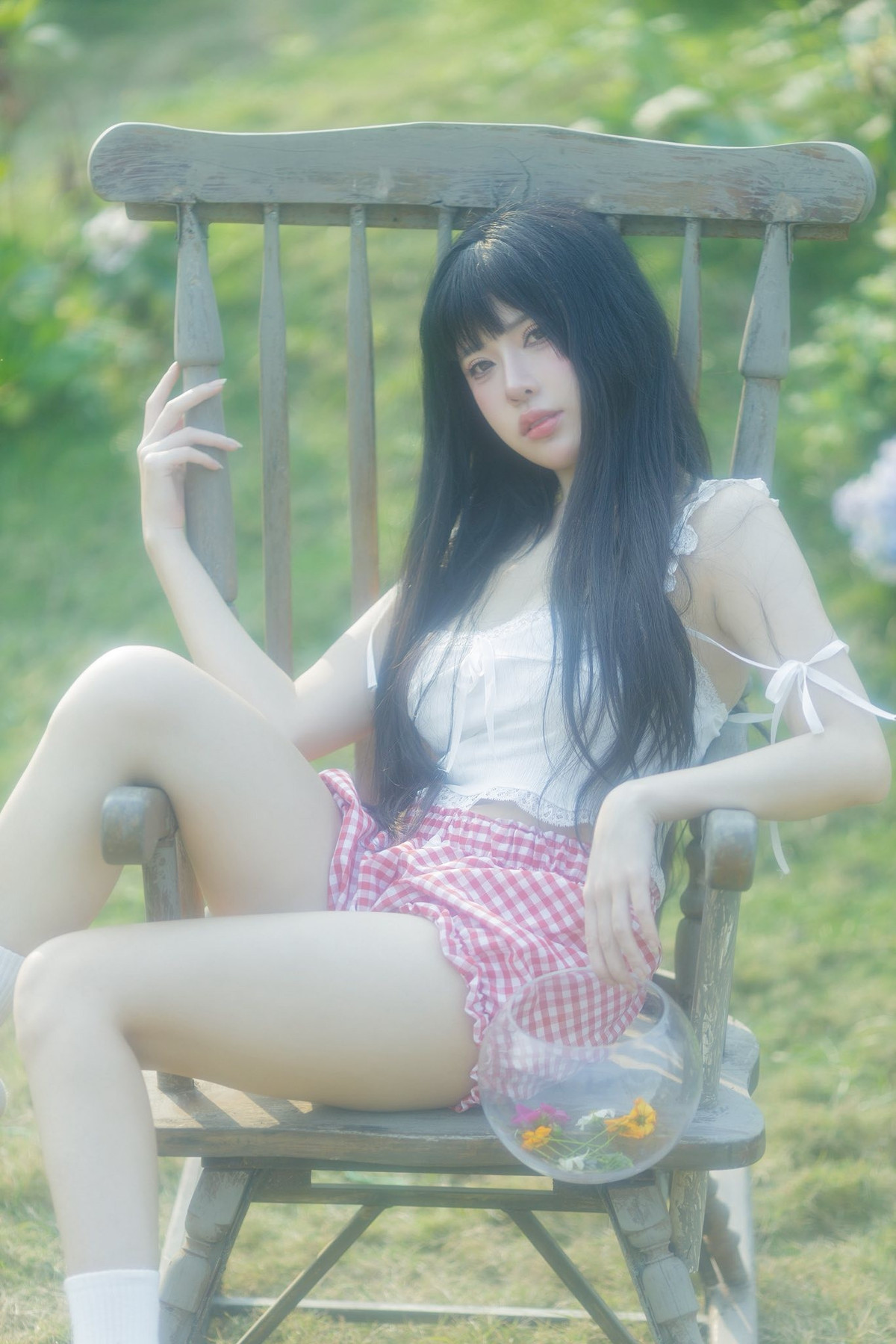 Không ít ý kiến cho rằng, phong cách nàng thơ giúp cô nàng khoe trọn nét đẹp khuôn mặt, ánh mắt và sự tự nhiên, thay vì chỉ tập trung "gây bão" như trước.