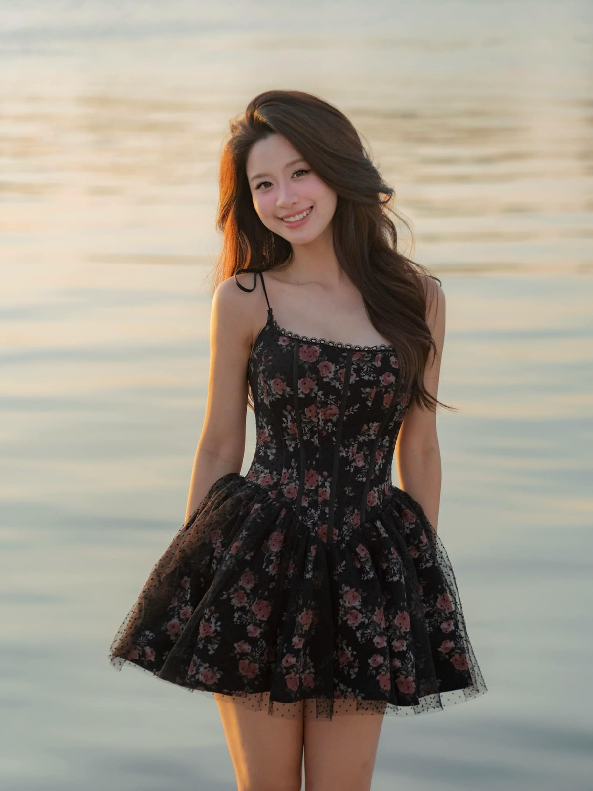 Một bộ phận khác thì cho rằng, Hàn Hằng thay đổi phong cách là để làm mới hình ảnh và không có ý định giấu giếm điều gì.