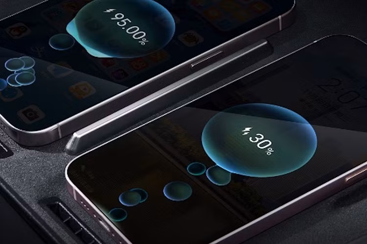 Ngoài ra, ghế ngồi bọc da Nappa còn được trang bị chức năng thông gió và sưởi ấm cho tất cả ghế trước và sau. Tựa lưng ghế sau có thể điều chỉnh từ 25° đến 35° và cũng có thể gập xuống để tăng thể tích khoang hành lý lên 1489L.