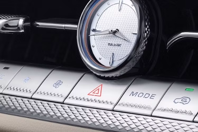 GWM tuyên bố tính năng hỗ trợ đỗ xe hỗ trợ hơn 200 loại không gian đỗ xe, bao gồm đỗ xe dọc, đỗ xe chéo và đỗ xe ngõ cụt. Hệ thống hồng ngoại xa Coffee Night Vision có thể phát hiện xe cộ cách xa tới 120 mét và người đi bộ cách xa tới 90 mét, ngay cả trong môi trường mưa, tuyết và bụi bặm.