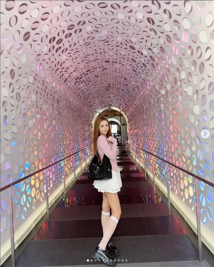 Hiện tại, tài khoản của Mariko đã có hơn 90.000 người theo dõi, và Mariko trở thành một gương mặt khá nổi tiếng trong cộng đồng mạng Nhật Bản.