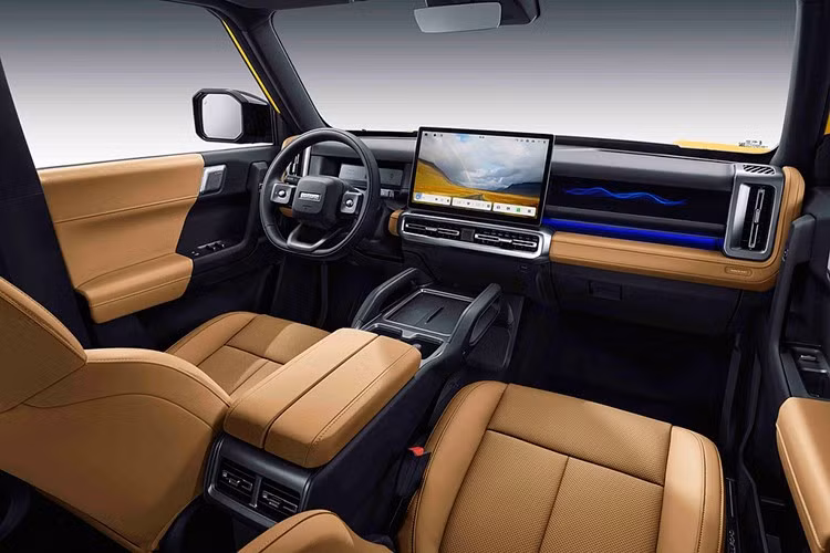 Theo tiêu chuẩn CLTC, mẫu xe SUV điện iCaur V27 nhà Chery có thể di chuyển hoàn toàn bằng điện khoảng 200km, trong khi tổng phạm vi hoạt động kết hợp hơn 1.000km.