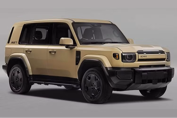 Ban đầu được biết đến tại thị trường nội địa Trung Quốc với tên gọi iCar V27, mẫu xe này sẽ sử dụng tên iCaur cho thị trường quốc tế do vấn đề bản quyền thương hiệu. iCaur V27 là phiên bản cao cấp và lớn nhất trong dải sản phẩm của thương hiệu, xếp trên mẫu V23 nhỏ hơn.