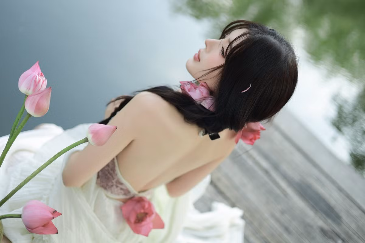 Một lần nữa khẳng định rằng, dù đã thay đổi về phong cách, vẻ đẹp ngọt ngào của Lilly Luta vẫn luôn in sâu trong lòng công chúng.