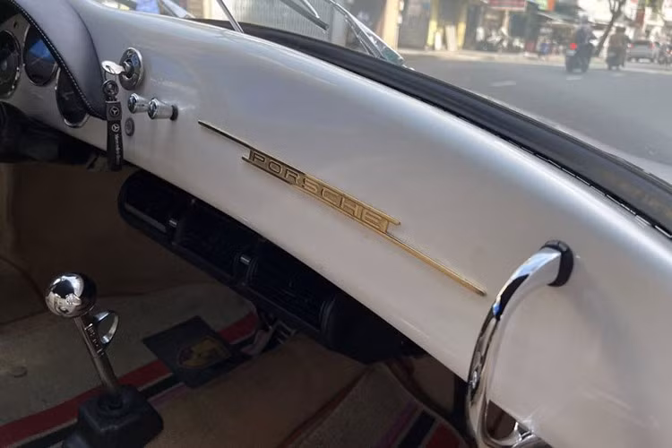 Dù đã hơn nửa thế kỷ trôi qua, vẫn còn gần một nửa số xe 356 có thể vận hành tốt, trở thành món sưu tầm quý giá đối với giới chơi xe cổ trên toàn thế giới.