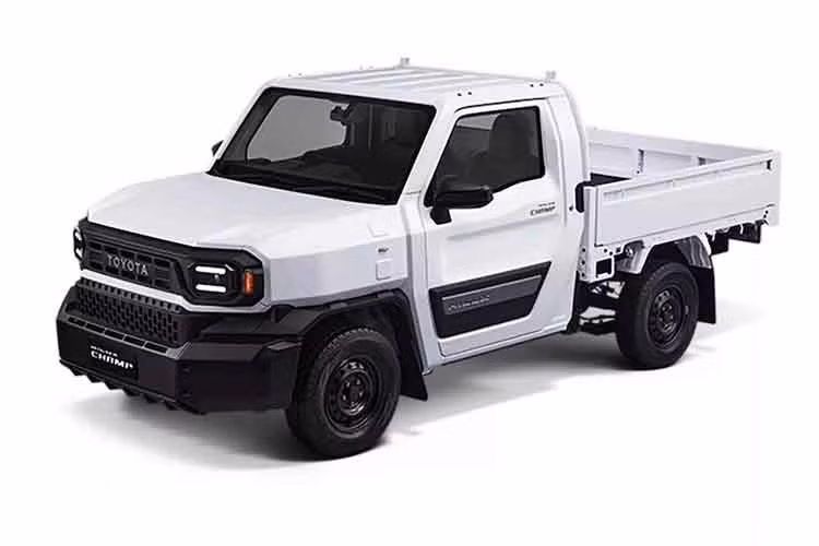 Sức mạnh được truyền đến bánh sau thông qua hộp số tự động 6 cấp. Chiếc bán tải này nằm trên khung gầm dạng thang với thân ở trên, được tinh chỉnh lại từ chiếc Hilux lớn hơn nhưng vẫn giữ được sự mạnh mẽ vốn có.