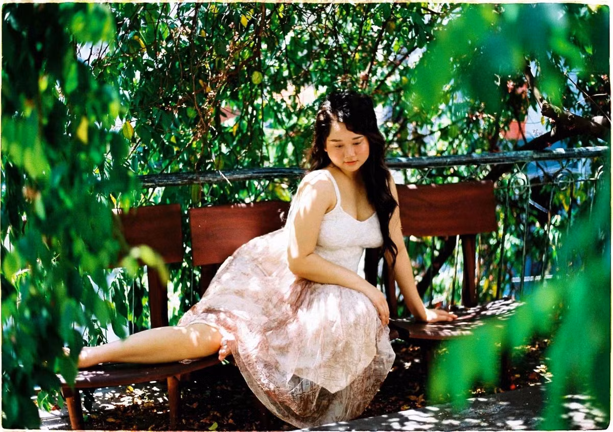 Bộ ảnh của Trúc Anh thu hút hơn 13,3 nghìn lượt thích và gần 230 bình luận. Nhiều khán giả khen cô vẫn xinh đẹp dù mũm mĩm, đôi mắt vẫn trong veo như thời đóng Mắt biếc.