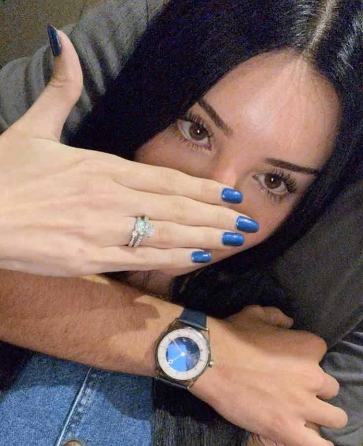 Nữ TikToker cho biết đã phát hiện bạn trai tải một ứng dụng nhắn tin, chủ động hẹn gặp một cô gái trong khi vẫn ở cùng cô. Song, điều khiến cô “đau đớn” hơn chính là việc cô gái (người mà bạn trai The Wizard Liz hẹn gặp - PV) đã liên hệ với bạn của cô, show bằng chứng việc Landon Nickerson tán tỉnh, làm sáng tỏ mọi chuyện.