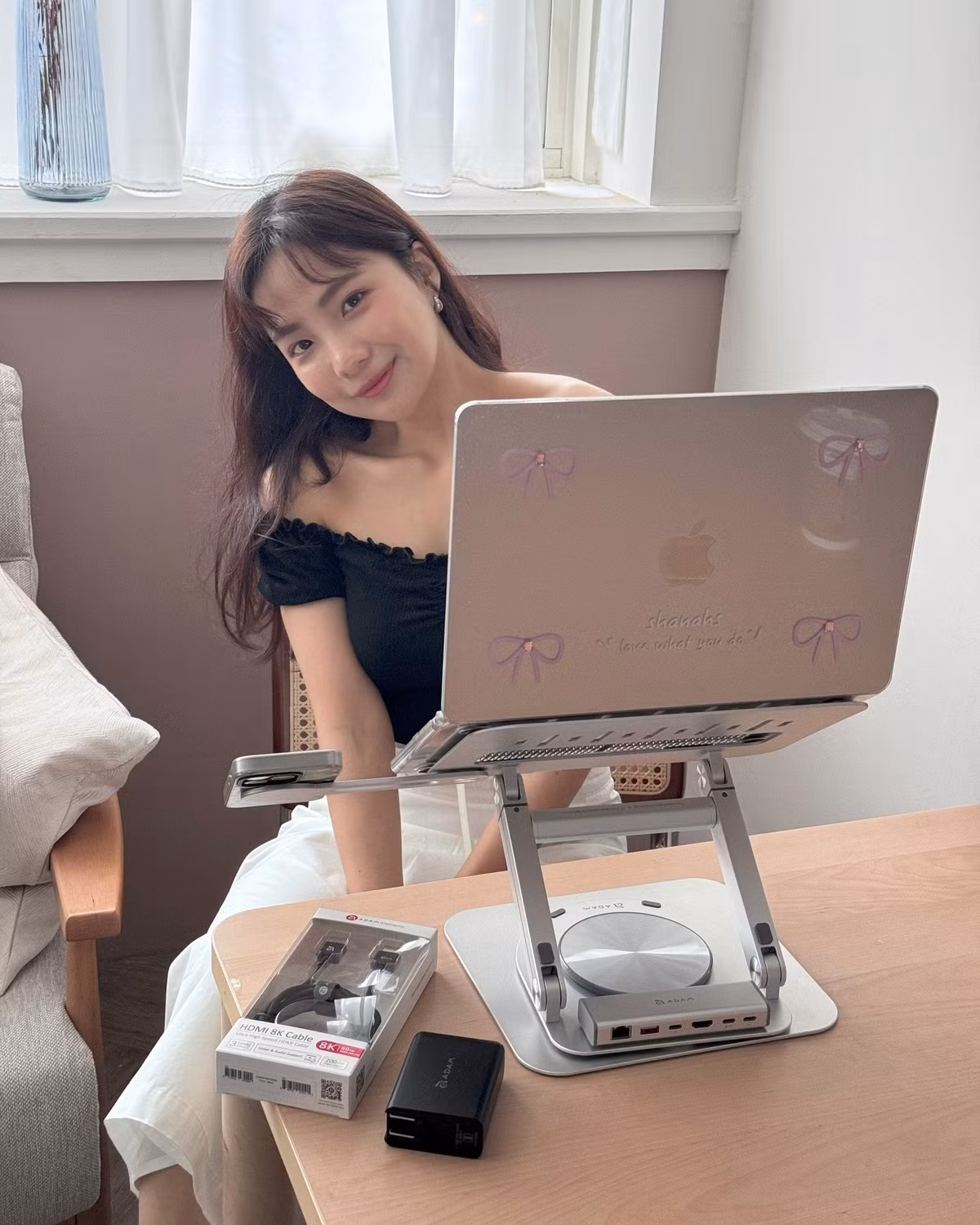 Bằng chứng là, chỉ sau vài phút phát sóng, số người xem Belly Mel đã vượt ngưỡng 5.000 – một con số đáng kinh ngạc cho một nội dung tưởng như nhàm chán.