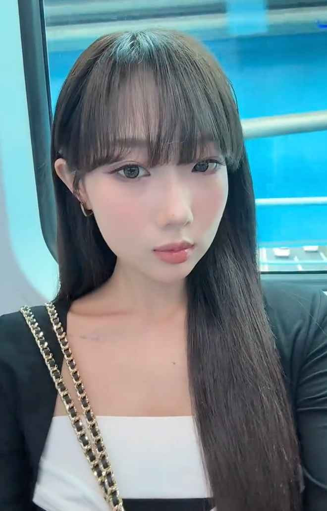 Nhiều cư dân mạng còn nhận xét rằng gương mặt mới của Yuna trông trẻ ra vài tuổi, phong cách ngọt ngào như một cô gái xứ Hàn thực thụ.