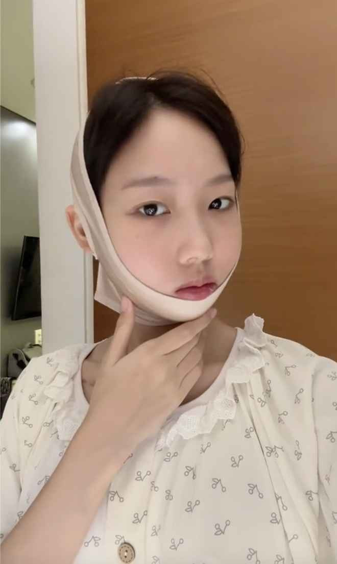 Chính sự chuyển biến này đã tạo cảm giác gần gũi, thân thiện và cũng khiến nhiều người bất ngờ khi nhận ra visual mới của Yuna Vũ dường như hợp với khí chất của cô hơn cả phiên bản trước.