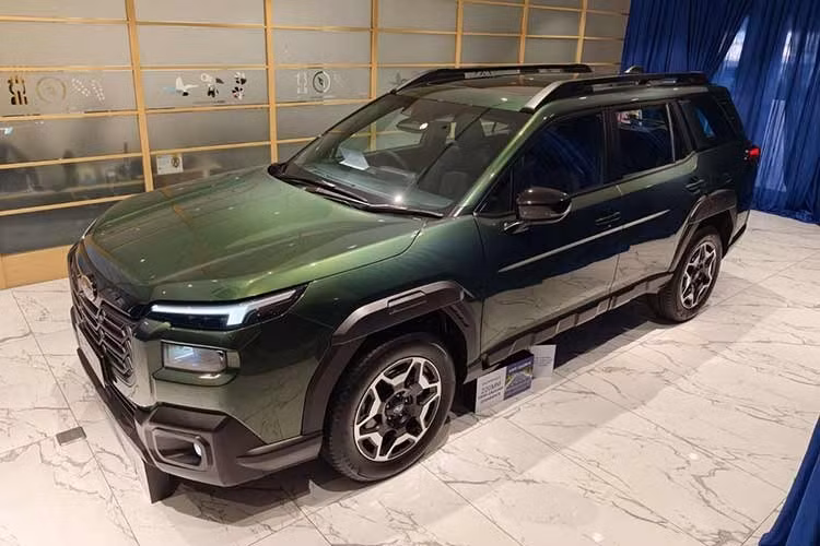 Hiện chưa rõ sau Indonesia, Subaru Outback thế hệ mới có được bán ở những thị trường Đông Nam Á khác như Việt Nam hay không. Đời cũ của mẫu xe này hiện đang được phân phối ở Việt Nam với giá lên đến 1,769 tỷ đồng. Tuy nhiên, xe đã liên tục được hãng giảm giá 144 triệu đồng trong thời gian qua, xuống còn 1,625 tỷ đồng.