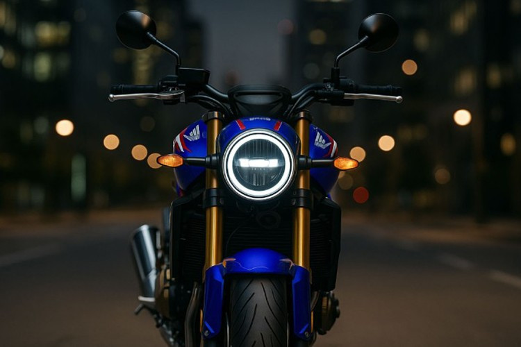 Thông tin bộ đôi Honda CB400 SF và CB500 SF hồi sinh đã khiến cộng đồng xe hai bánh yêu phong cách hoài cổ không khỏi háo hức chờ đợi. Hai dòng xe CB400 SF và CB500 SF được cho là vẫn giữ nguyên tinh thần của dòng naked bike cổ điển.