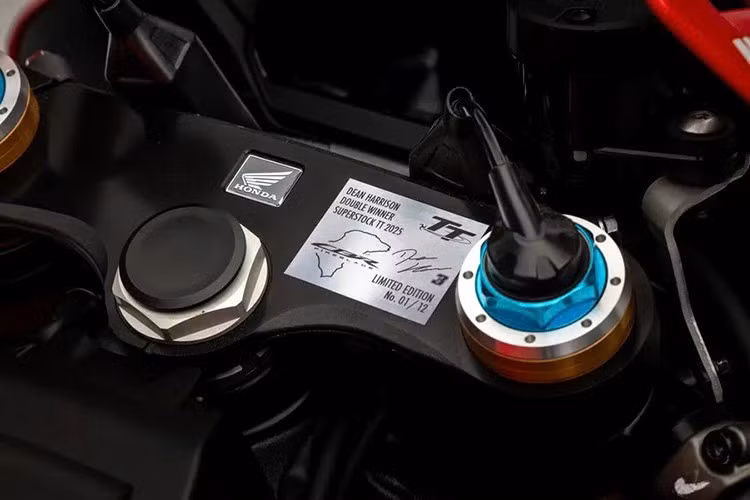 Chiếc xe đặc biệt này được phát triển dựa trên mẫu xe CBR1000RR-R Fireblade SP. Xe được trang bị khung nhôm hình kim cương, động cơ bốn xi-lanh thẳng hàng, làm mát bằng nước, dung tích 1.000cc với công suất tối đa 215 mã lực và mô-men xoắn cực đại 113 Nm.