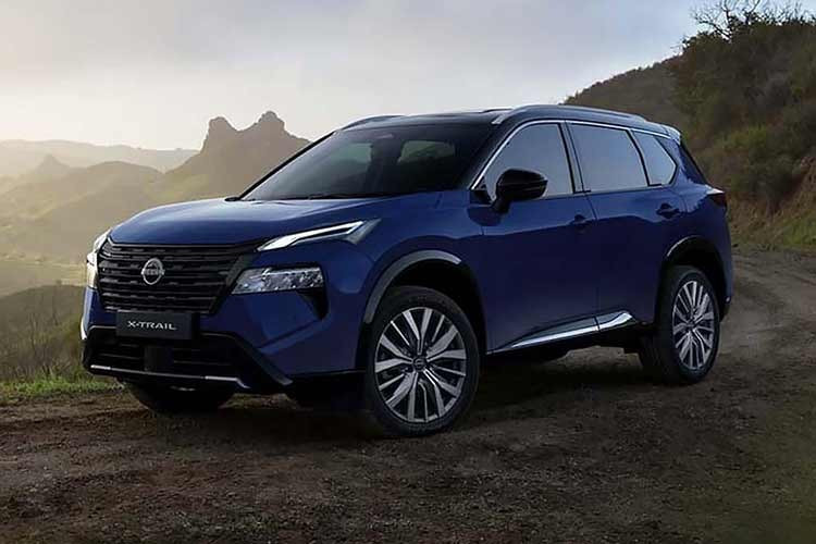 X-Trail N-Trek 2026 được trang bị bộ mâm hợp kim 19 inch riêng, thanh giá nóc màu đen và cửa sổ trời toàn cảnh chỉnh điện mới. Nội thất sử dụng vật liệu CellCloth chống nước cho ghế và một số khu vực khác. Về vận hành, Nissan tiếp tục sử dụng hệ thống hybrid e-POWER.