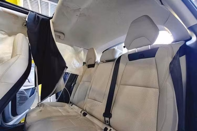 Mẫu xe SUV Lynk &amp; Co 06 của nhà sản xuất Trung Quốc vốn được phát triển dựa trên khung gầm B-segment Modular Architecture (BMA) được phát trển từ nền tảng CMA của hãng xe Volvo đến từ Thuỵ Điển.