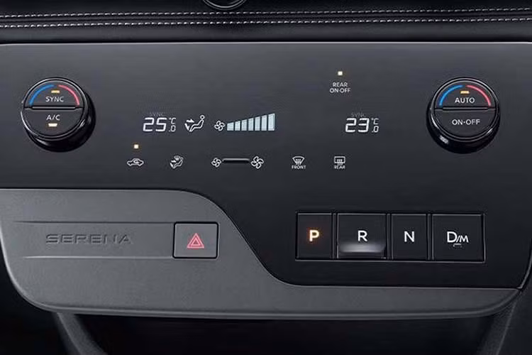 Tiếp theo là hệ thống Hybrid e-Power sử dụng động cơ xăng, dung tích 1.4L (HR14DDe) đóng vai trò máy phát điện cho mô-tơ điện có công suất 163 mã lực và mô-men xoắn 315 Nm. Đặc biệt, các phiên bản dẫn động 4 bánh (AWD) sẽ được trang bị thêm một mô-tơ điện ở cầu sau.