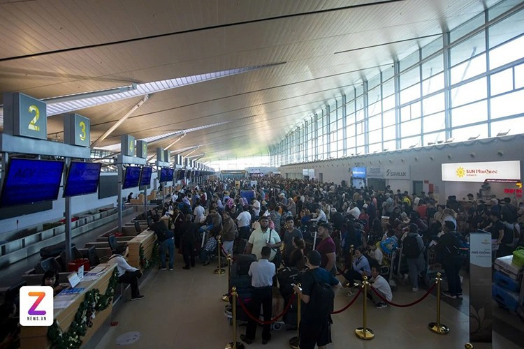 Hiện, Cảng hàng không quốc tế Phú Quốc đang được nâng cấp, mở rộng với tổng vốn đầu tư gần 22.000 tỷ đồng.