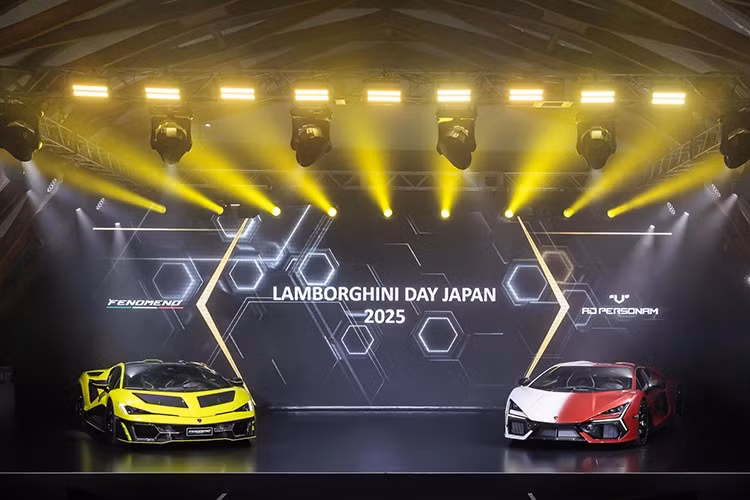 Tại sự kiện Lamborghini Day Japan 2025, hãng siêu xe Ý đã giới thiệu bộ đôi siêu phẩm Lamborghini Fenomeno và chiếc Revuelto Ad Personam Animae độc nhất thế giới chỉ dành riêng cho thị trường Nhật Bản.