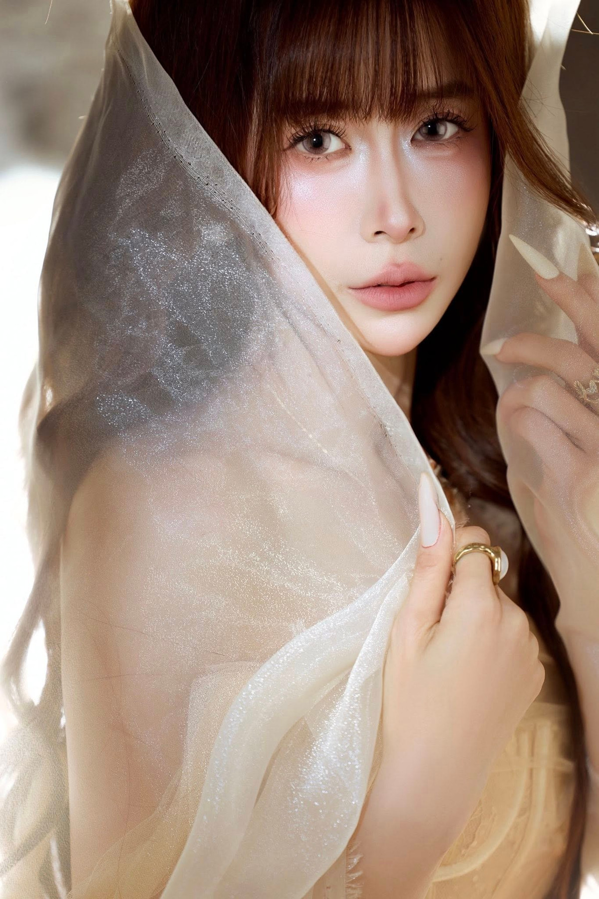 Để đánh dấu cột mốc tuổi mới, “chị đẹp” Châu Tuyết Vân đã đăng tải một bộ ảnh sinh nhật mới toanh, khoe trọn vẻ đẹp trưởng thành, cá tính và không kém phần cuốn hút.