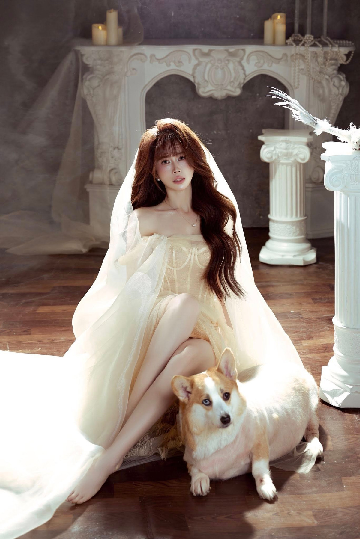 Không còn là hình ảnh nữ võ sĩ mạnh mẽ trên sàn đấu hay cô gái năng động với tà áo dài truyền thống, Châu Tuyết Vân trong bộ ảnh sinh nhật lần này đã mang đến một phong cách hoàn toàn mới, đầy bất ngờ.