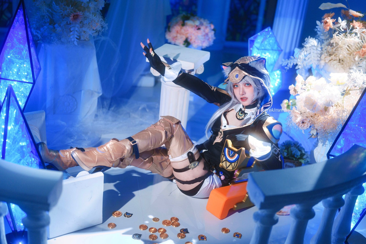 Roroki được fan Việt đặt biệt danh là "bản sao Sơn Tùng" vì vẻ ngoài có nhiều nét giống nam ca sĩ.