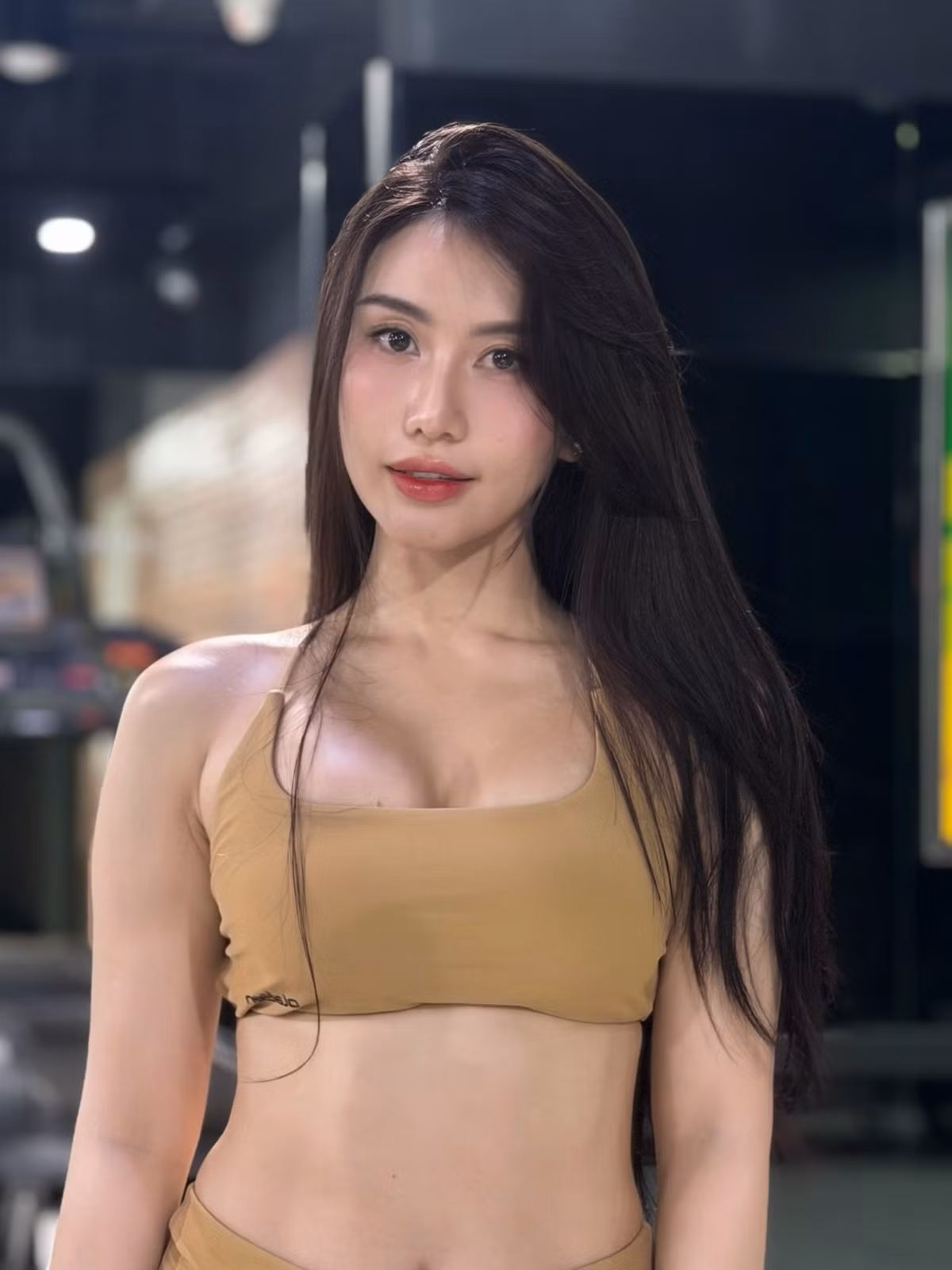 Dường như, lúc nào xuất hiện thì CĐM cũng có thể thấy được sự khỏe khoắn của Trang Lê. Cũng bởi vậy mà bất cứ động thái gì, nữ gymer đều dễ dàng thu hút sự quan tâm và viral nhanh chóng.