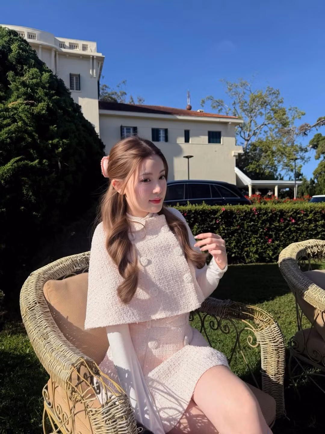 Không cần tạo dáng cầu kỳ, Tăng Mỹ Hàn vẫn ghi điểm tuyệt đối nhờ vẻ đẹp trong trẻo, phong thái nhẹ nhàng cùng khí chất “tiểu thư Sài thành” đặc trưng.