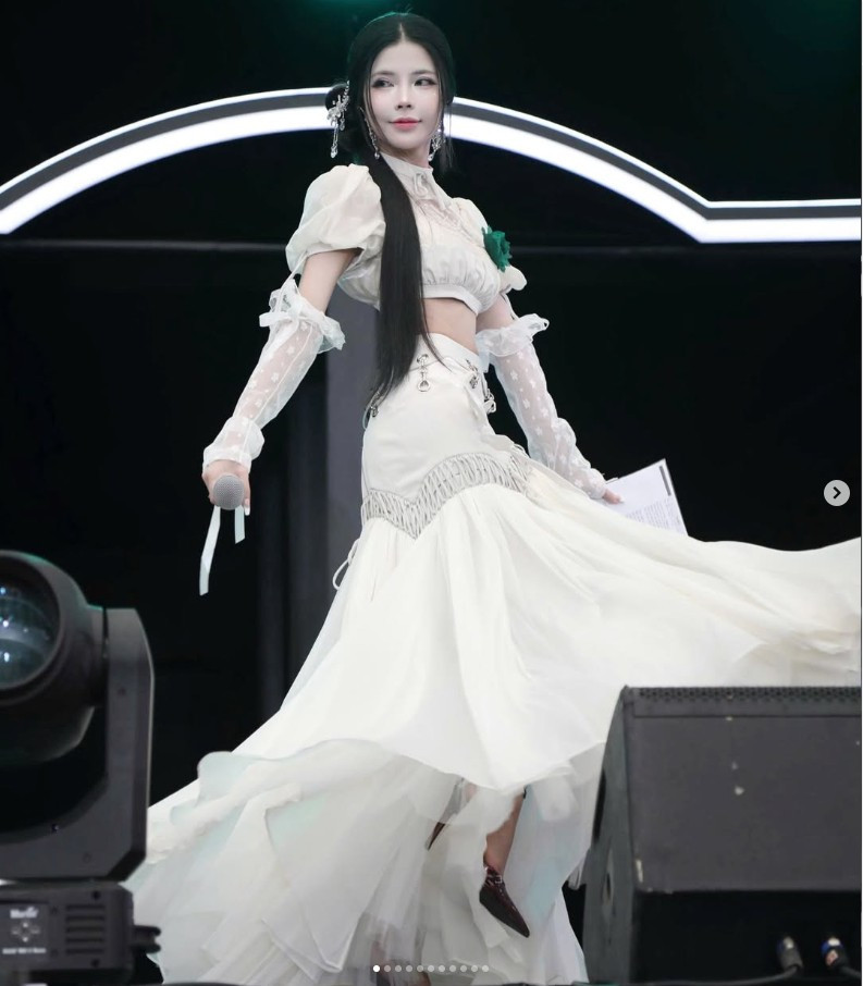 Phong cách dẫn dắt duyên dáng, tự nhiên nhưng vẫn chuyên nghiệp giúp Mai Dora chiếm trọn cảm tình của cộng đồng game thủ.