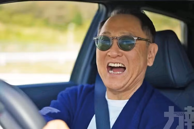 Lexus sẽ không mở bán LBX Morizo RR Original Edition theo hình thức thông thường. Thay vào đó, khách hàng tại Nhật Bản phải đăng ký tham gia chương trình rút thăm may mắn để có cơ hội đặt mua. Điều này nhấn mạnh tính độc quyền và mức độ giới hạn cực cao của mẫu SUV hiệu năng đặc biệt này.