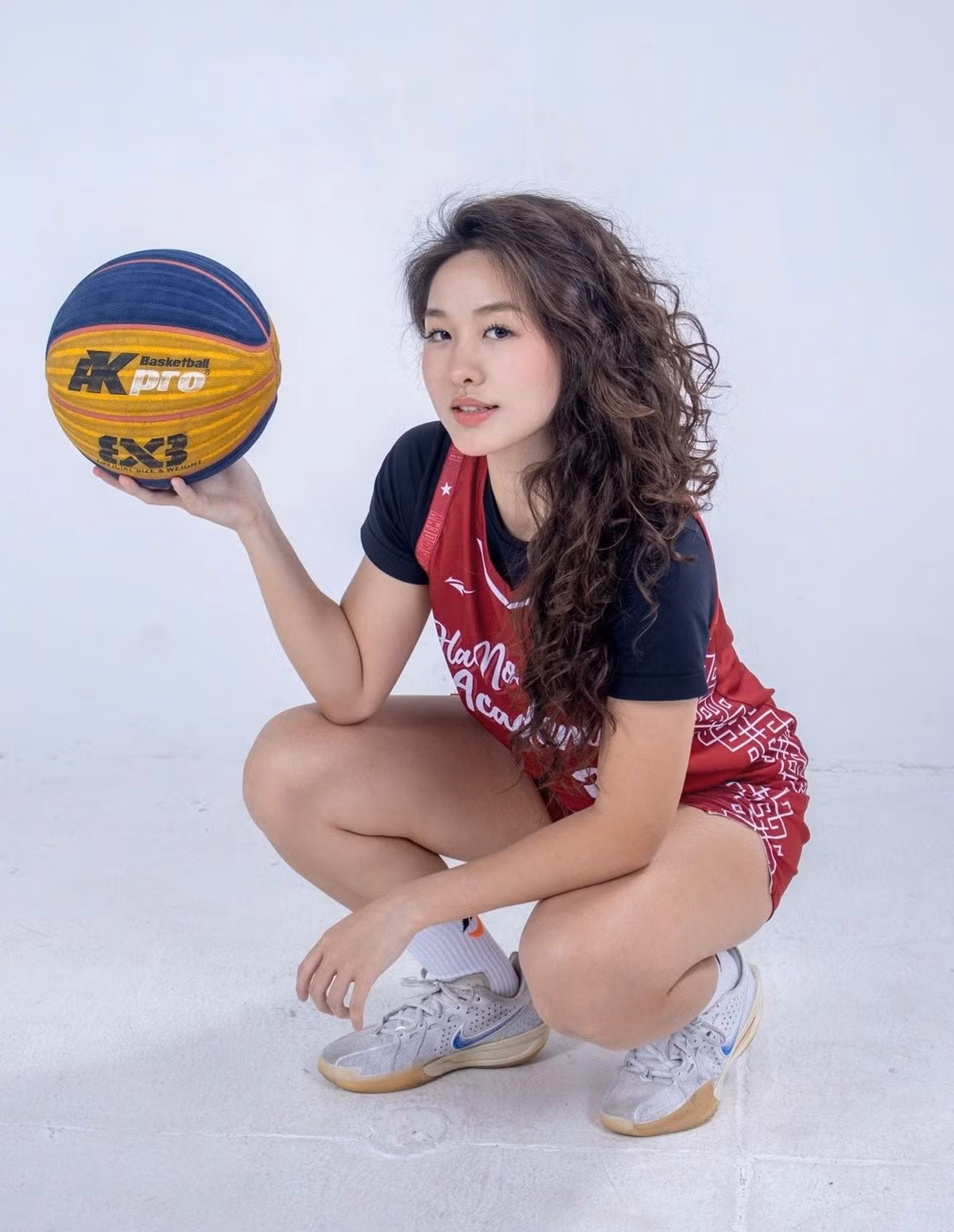 Trên mạng xã hội, hình ảnh Huệ Anh nhanh chóng nhận được nhiều lời khen ngợi.