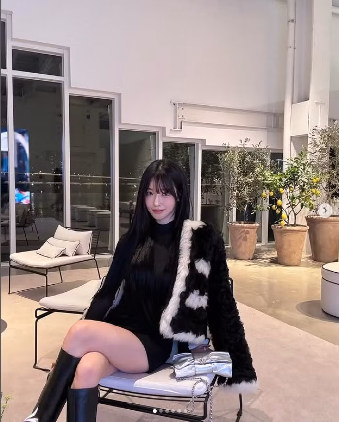 Trên trang cá nhân, Seyeon thường xuyên khoe những bức ảnh vô cùng xinh đẹp.