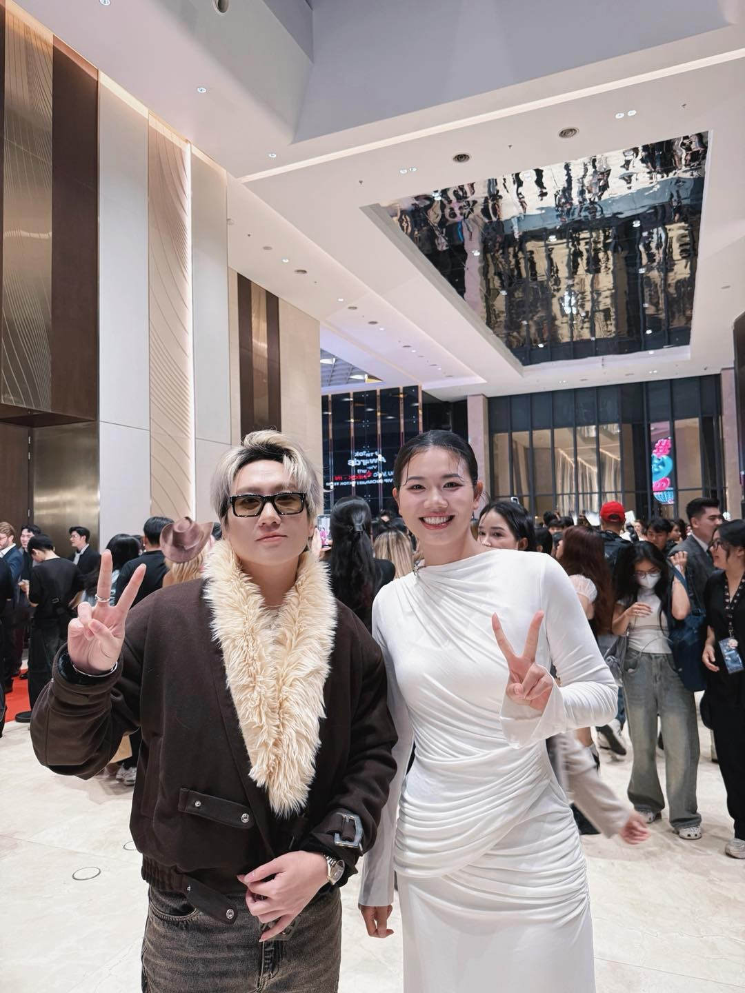 Nguyễn Thị Ánh Viên là cựu nữ vận động viên bơi lội người Việt Nam. Từng thi đấu cho Đoàn Thể thao Quân đội và đội tuyển bơi lội quốc gia.