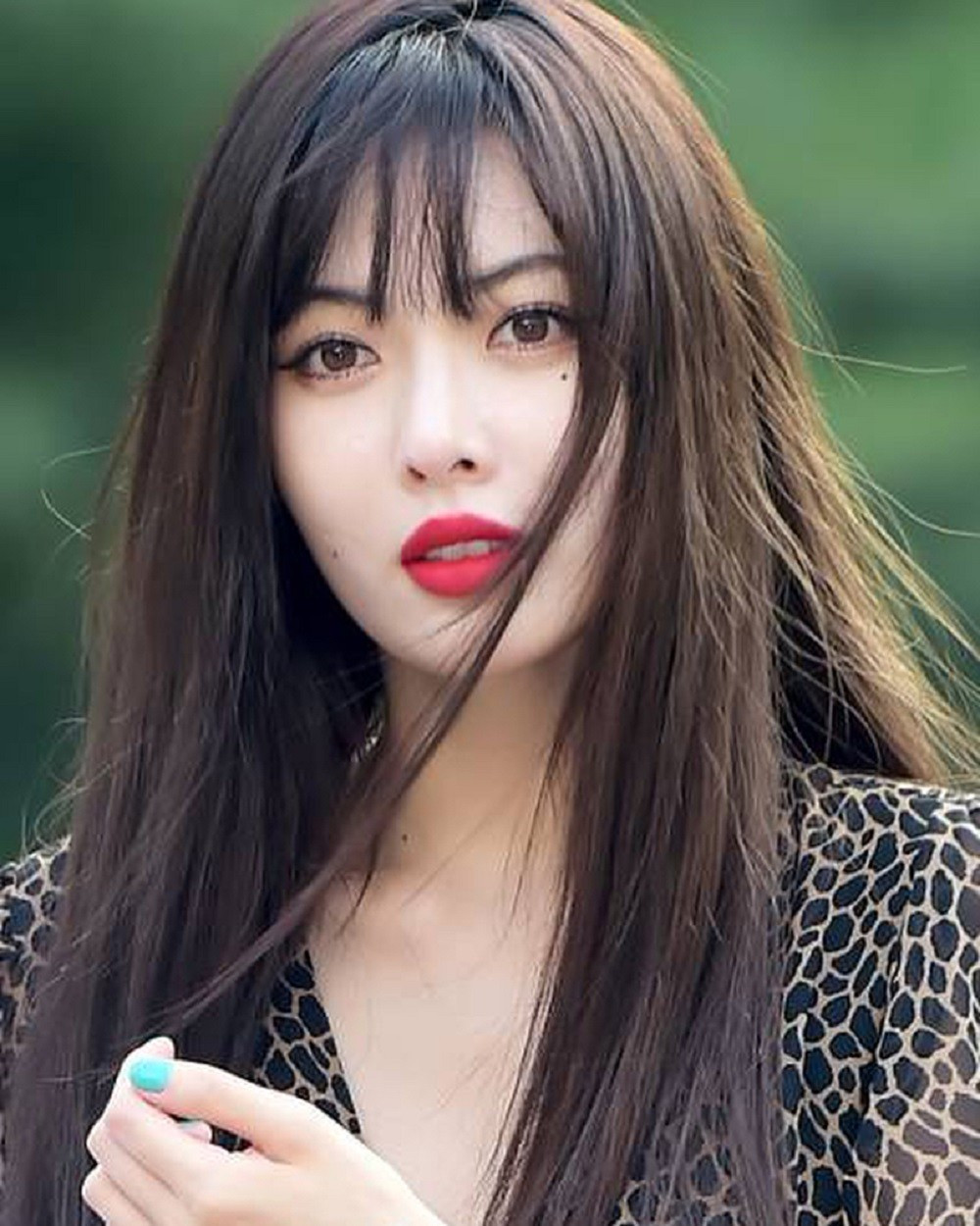 Chính sự dũng cảm và khác biệt này đã giúp HyunA xây dựng được một đế chế riêng, với lượng fan đông đảo luôn ủng hộ sự tự do và sáng tạo của cô.