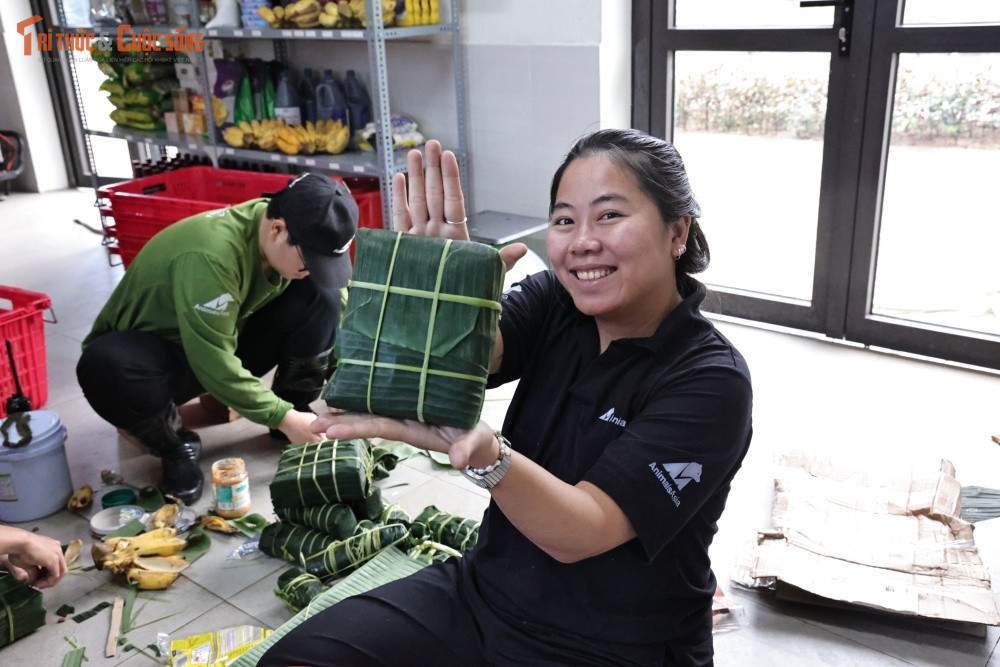 Đáng chú ý, ngay đầu tháng 02/2026, Trung tâm vừa tiếp nhận thêm một cá thể gấu ngựa quý hiếm do Chi cục Kiểm lâm Đà Nẵng và đội cứu hộ đưa về. Đây là cá thể gấu đầu tiên được cứu hộ trong năm mới trên toàn quốc, mang nhiều hy vọng mới cho công tác bảo tồn gấu hoang dã tại Việt Nam.