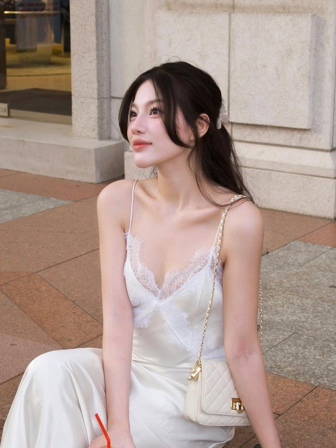 Hiện Phương Uyên có gần 19.000 lượt theo dõi trên TikTok và khoảng 5.000 người theo dõi trên Instagram.