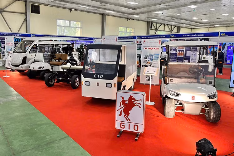 Tại Hội chợ Triển lãm Sản phẩm Công nghiệp Chủ lực Hà Nội 2025 (Hanoi MIP Fair 2025), Công ty Thái Hưng Corp đã ra mắt GIO Tano 250 – concept xe tải điện mini phát triển tại nhà máy cơ điện Thái Hưng, Hưng Yên. Được định hướng là giải pháp vận chuyển thông minh, GIO Tano 250 hướng tới nhóm khách hàng là hộ kinh doanh nhỏ, cơ sở thủ công nghiệp, nông hộ và khu du lịch sinh thái.