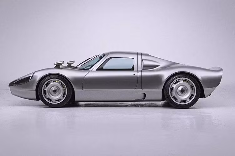 Nhà thiết kế ô tô người Pháp - Alan Derosier chịu trách nhiệm hồi sinh chiếc xe này, nhà thiết kế này từng thực hiện các dự án như siêu xe Kiska APG-1 lấy cảm hứng từ Stratos và Marc Philipp Gemballa Marsien cho Dakar. Chuyên gia CGI - Antoine Brigot phụ trách 3D cho Avatr, chịu trách nhiệm về mô hình hóa.