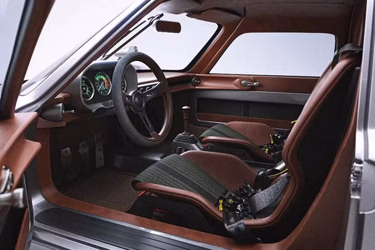 Ngoài ra, nhiều đội đua tư nhân đã đua Porsche 904 trong các giải đấu quốc tế này cũng như các giải vô địch quốc gia, chẳng hạn như Giải vô địch đường đua ô tô Đức, đặc biệt là hạng mục GT 2 lít.