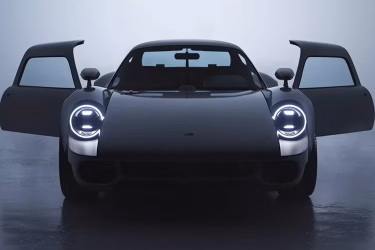 Để hoàn thiện chiếc xe đặc biệt này, đội ngũ kỹ sư đã hợp tác cùng những ông lớn. Trong đó, Multimatic gia cố khung gầm, Tuthill lo hệ thống treo và thiết lập cấu hình. Các bộ phận từ Brembo, Michelin, BBS đảm bảo hiệu suất, độ tin cậy theo tiêu chuẩn.