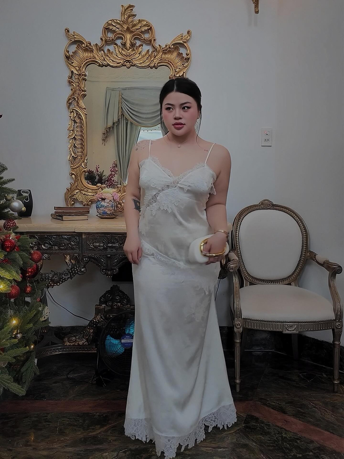 Theo chia sẻ của Hữu Vi, để có được cái “gật đầu” từ các nhãn hàng, bản thân đã phải nỗ lực rất nhiều trong việc xây dựng hình ảnh cá nhân, định hình phong cách rõ ràng và lan tỏa thông điệp tích cực về sự tự tin hình thể.