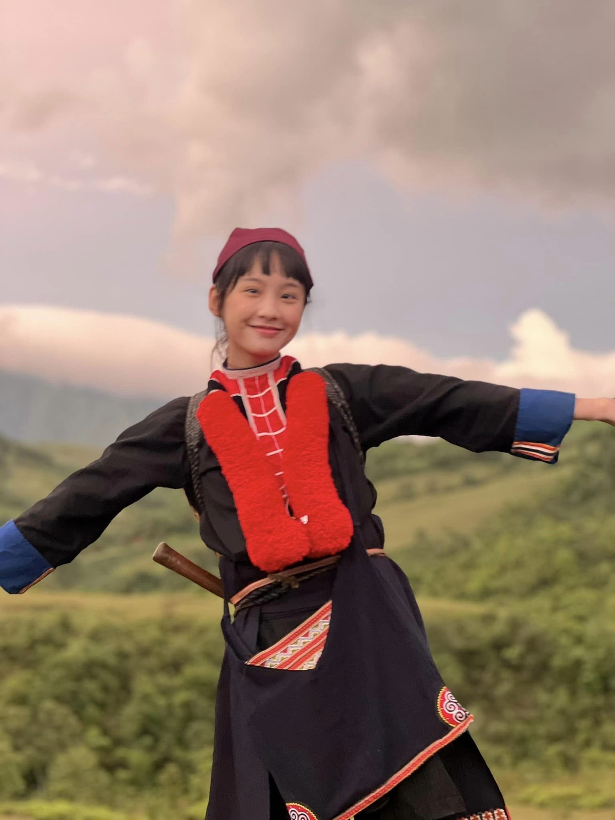 Từng được biết đến là một hot girl sở hữu vẻ ngoài trong trẻo, Ceri Thu Hà (tên thật Lương Thu Hà, sinh năm 2002) đang dần khẳng định vị trí của mình trong làng phim Việt khi liên tiếp ghi dấu ấn ở cả truyền hình lẫn điện ảnh.