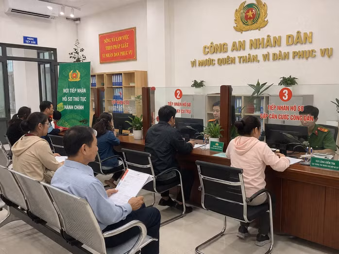 Công an TPHCM khuyến cáo người dân không cung cấp thông tin cho người lạ