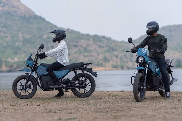 Với những tính năng hấp dẫn như vậy, tuy nhiên mức giá xe Zeno Emara 2025 khởi điểm chỉ 119.000 rupee - khoảng 36 triệu đồng khi quy đổi ra tiền Việt theo tỷ giá hiện tại. Nhưng đáng tiếc, hãng xe Ấn Độ chưa có kế hoạch bán xe ra khỏi thị trường Nam Á này.