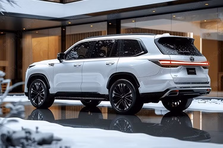 Trong phân khúc SUV 7 chỗ sử dụng khung gầm rời, Toyota Fortuner hiện là mẫu xe tiên phong khi được trang bị công nghệ hybrid. Ford Everest phiên bản hybrid vẫn đang dừng ở giai đoạn nghiên cứu và chưa có lịch ra mắt cụ thể. Còn Mitsubishi Pajero Sport đến nay vẫn chưa có động thái nào.